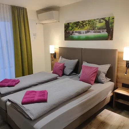 Gaestehaus Stock Trueffeleckle Hotel *