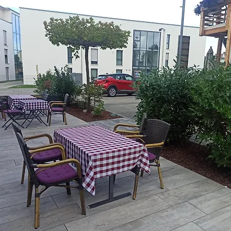 Hotel Gaestehaus Stock Trueffeleckle *